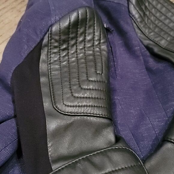 BCBGMAXAZRIA black leather and denim jacket XXS - Picture 7 of 7